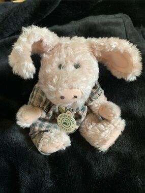 Boyds Bears Soft Pink Plush pig in Plaid Outfit